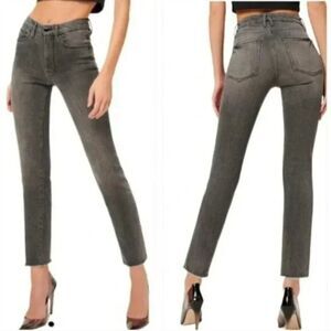 New Good American Good Classic Raw Hem Slim Jeans in Black170 SZ 00/24